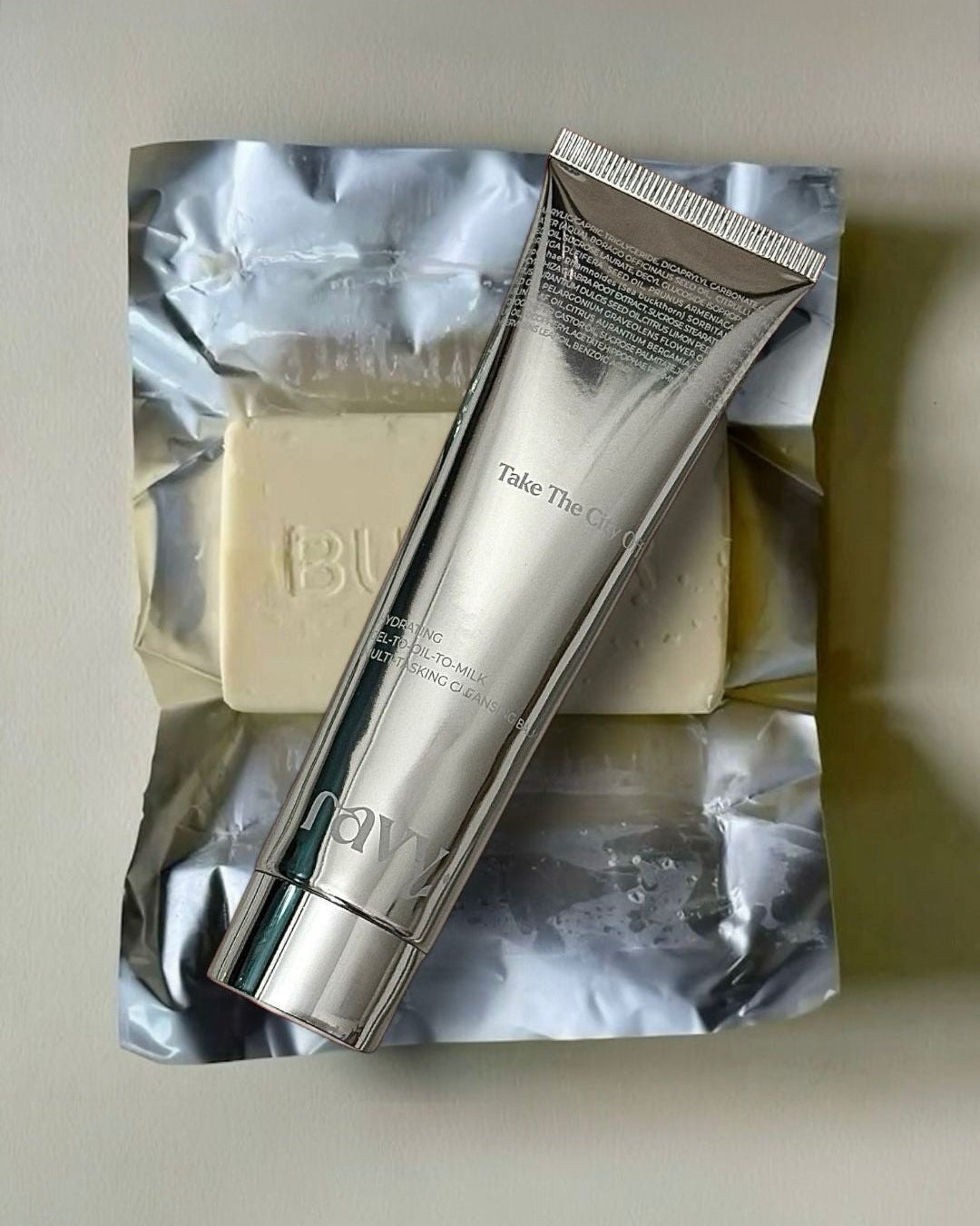 TAKE THE CITY OFF! HYDRATING CLEANSING BALM